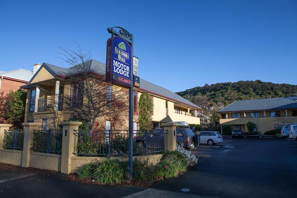 Alhambra Oaks Motor Lodge Dunedin Exteriér fotografie