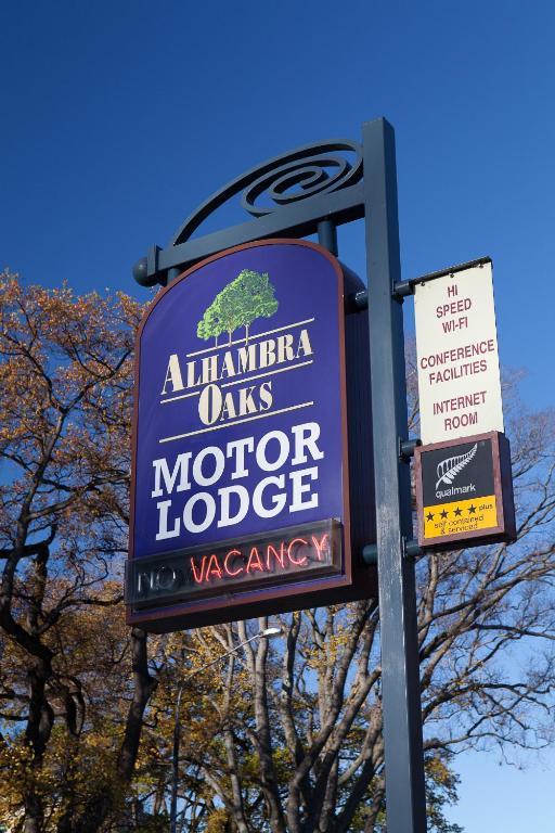 Alhambra Oaks Motor Lodge Dunedin Exteriér fotografie