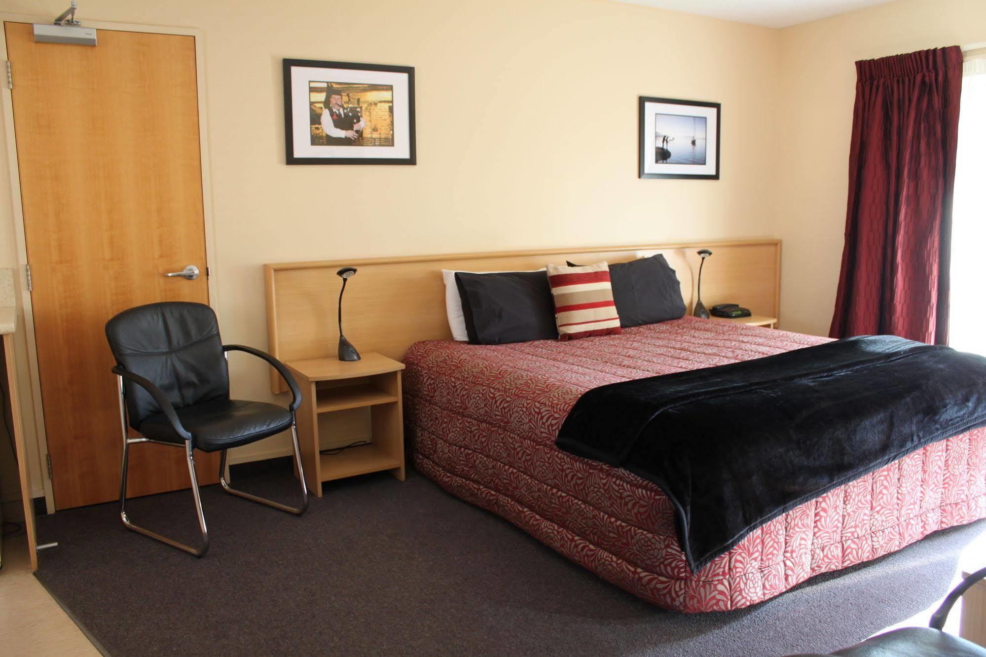 Alhambra Oaks Motor Lodge Dunedin Exteriér fotografie