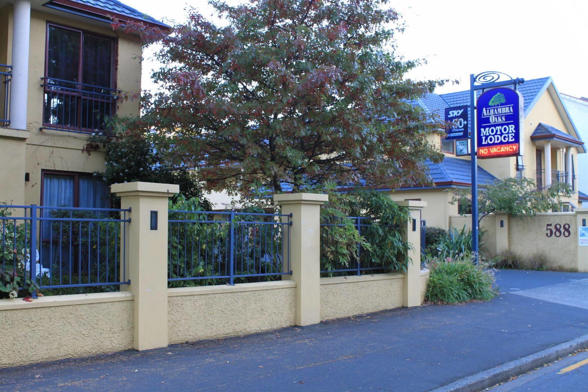 Alhambra Oaks Motor Lodge Dunedin Exteriér fotografie