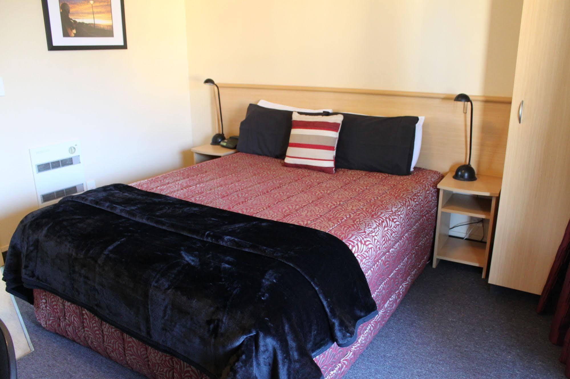 Alhambra Oaks Motor Lodge Dunedin Exteriér fotografie